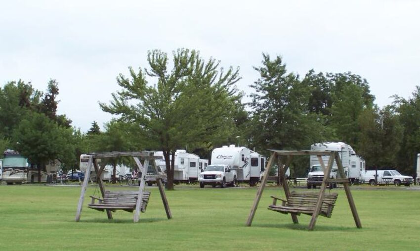 Cedar Oaks RV Resort